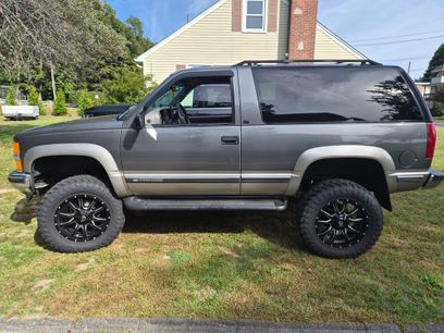 Used 1999 Chevrolet Tahoe 4WD 2-Door w/ Preferred Equipment Group