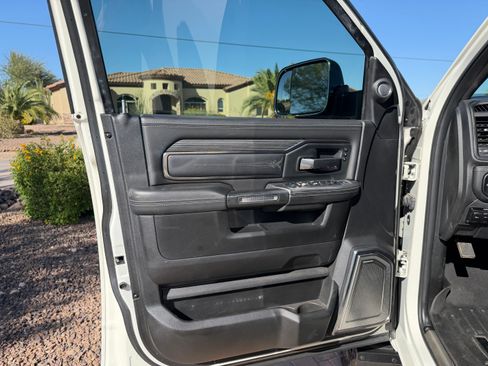 Used 2020 RAM 3500 Limited image 12