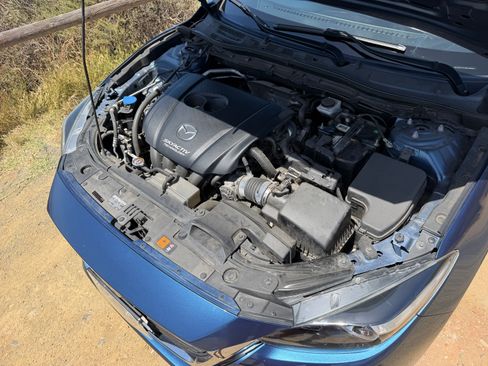 Used 2018 MAZDA MAZDA3 Touring FWD image 22