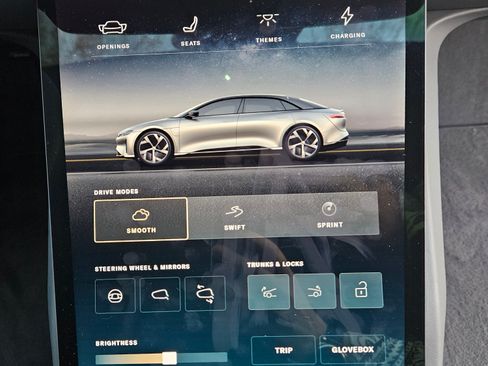 Used 2024 Lucid Air Pure image 10