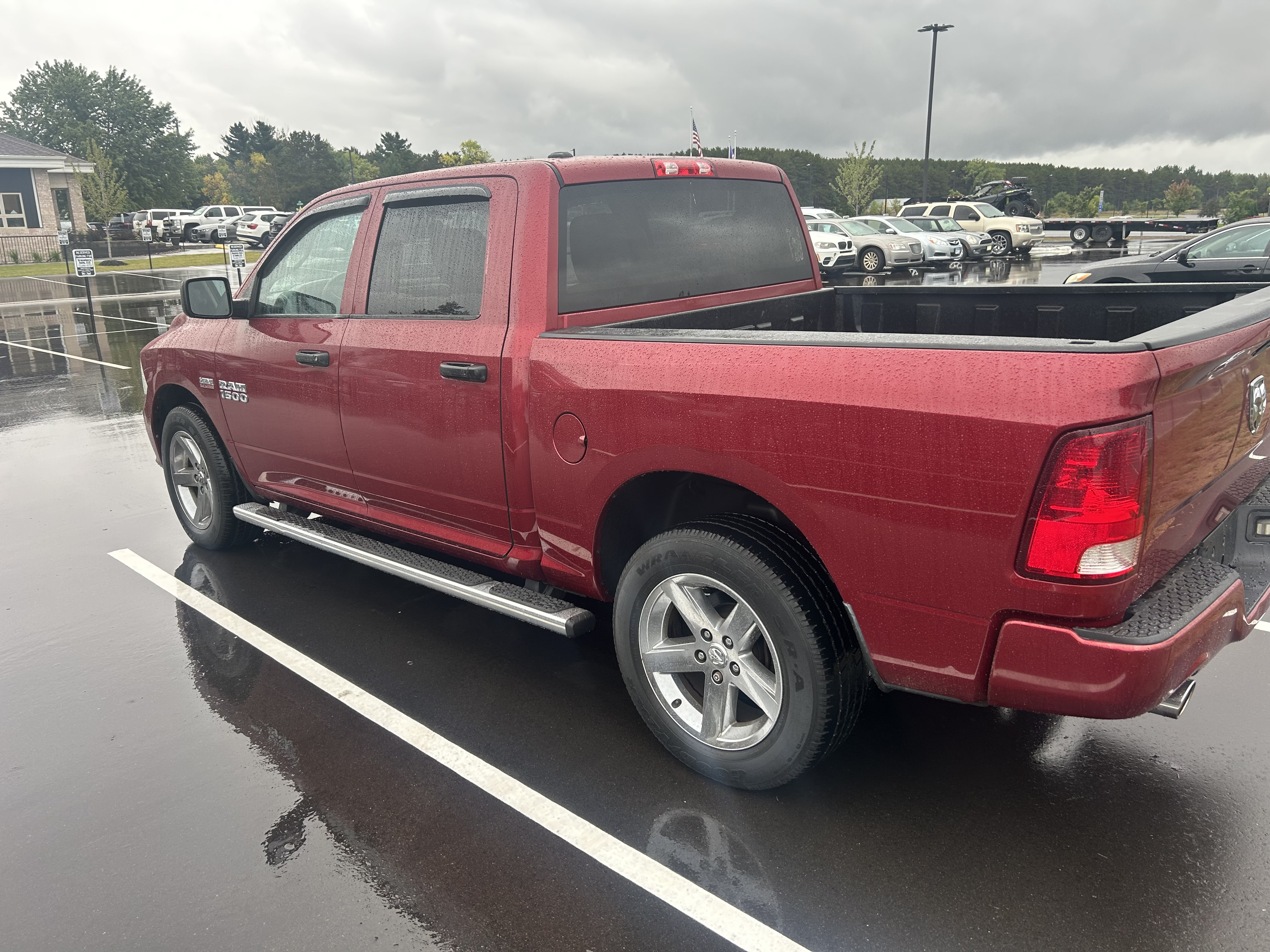 Used 2014 RAM 1500 Express w/ Ram Charger Package AWD/4WD image 5