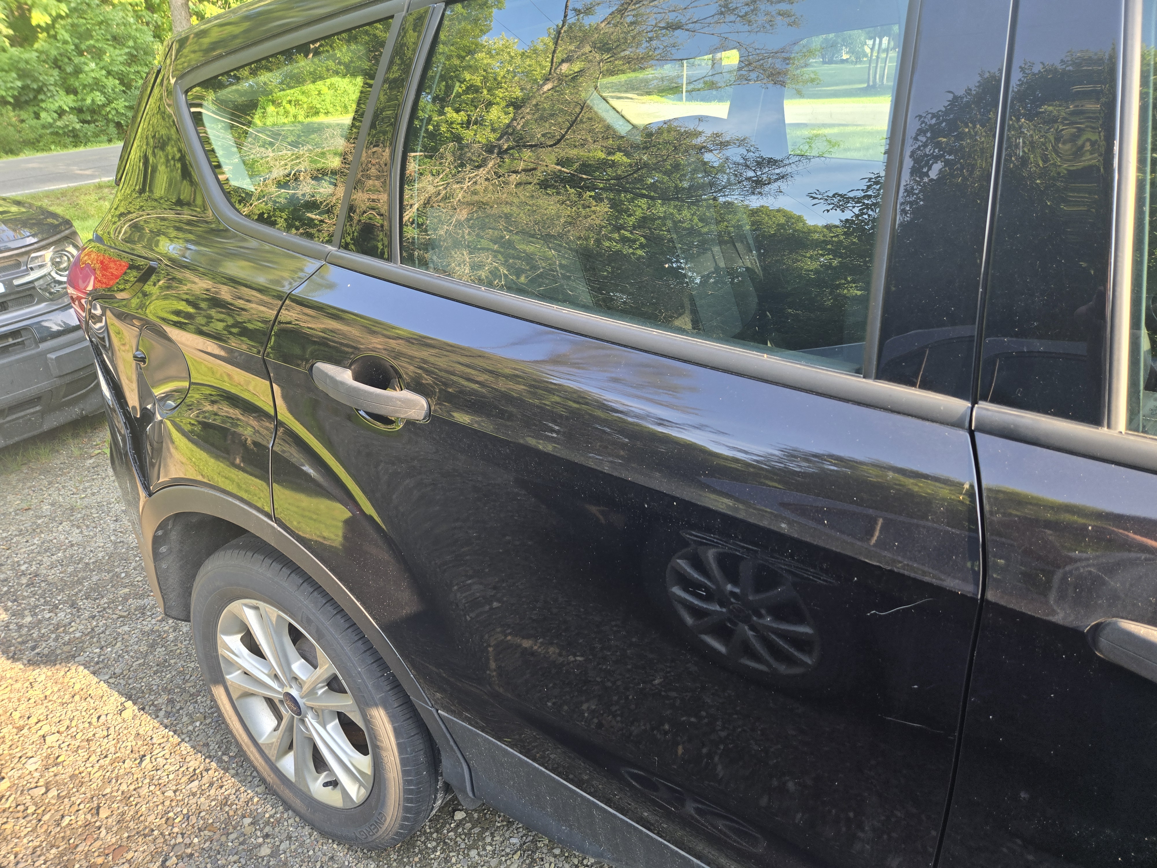 Used 2019 Ford Escape S FWD image 4