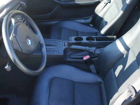 Used 2000 BMW Z3 2.5i image 13