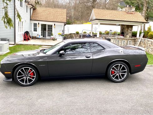 Used 2020 Dodge Challenger R/T w/ Plus Package image 2