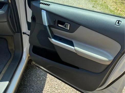 Used 2011 Ford Edge SEL w/ 202A Rapid Spec Order Code FWD image 11
