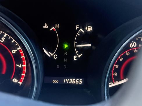 Used 2012 Toyota Highlander Limited w/ Tech Pkg image 10