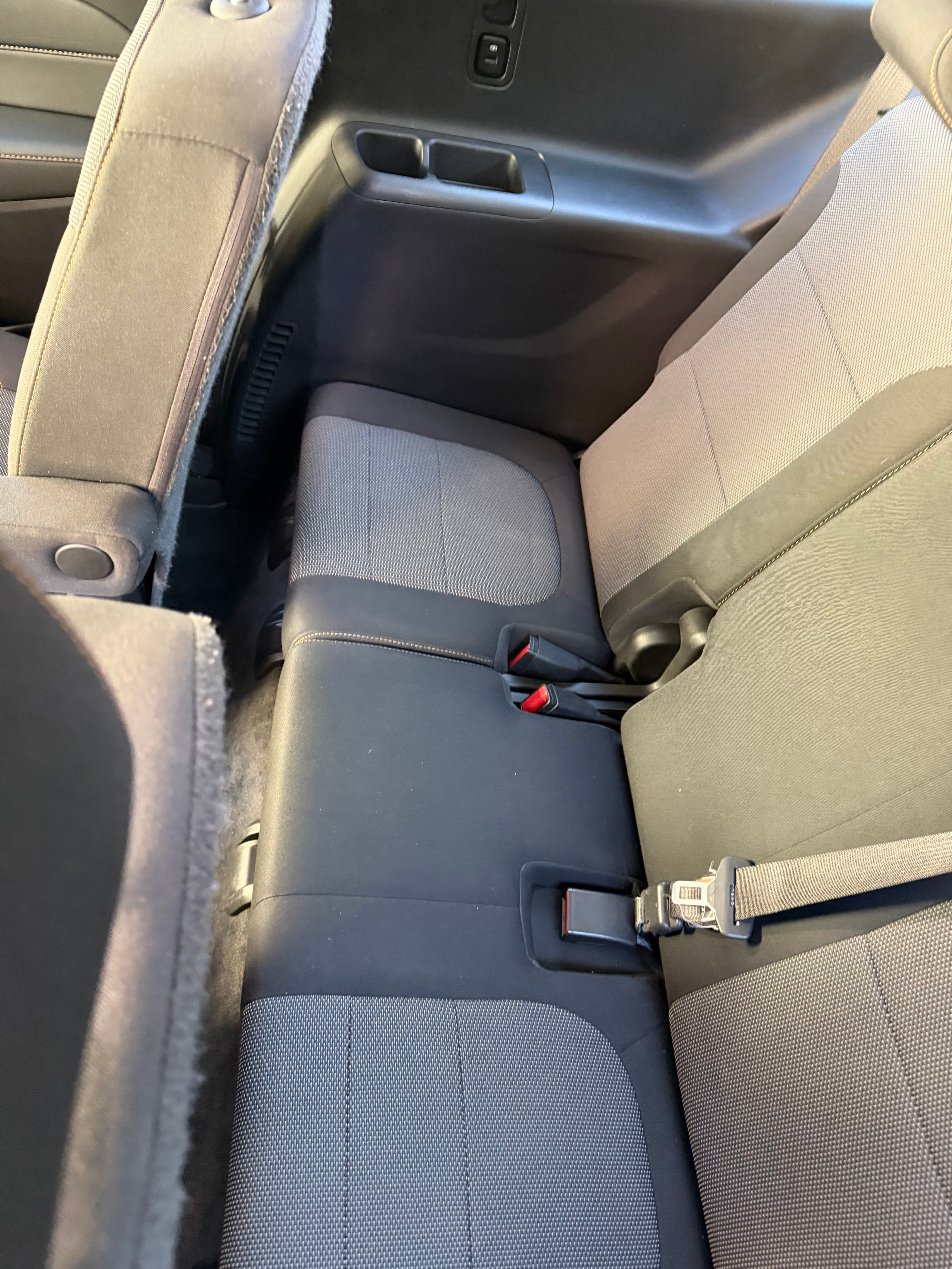 Used 2021 Chevrolet Traverse LT FWD image 12