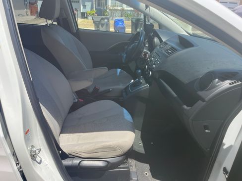 Used 2012 MAZDA MAZDA5 Sport FWD image 15