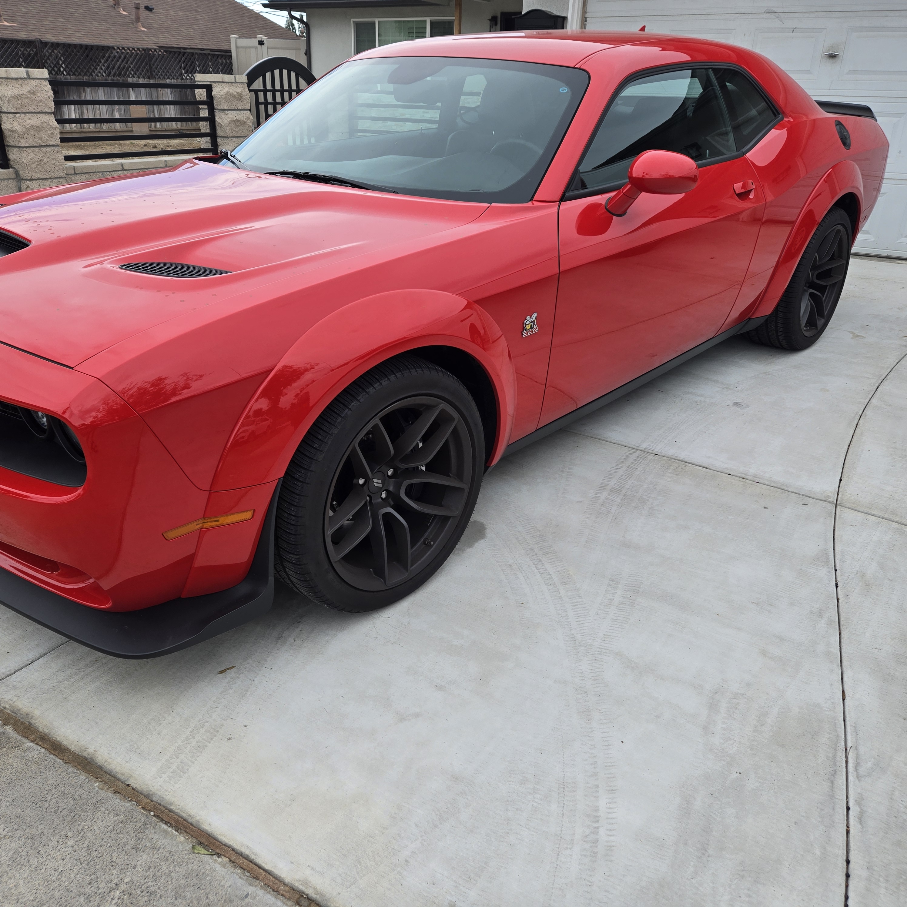 Used 2023 Dodge Challenger R/T Scat Pack RWD image 1