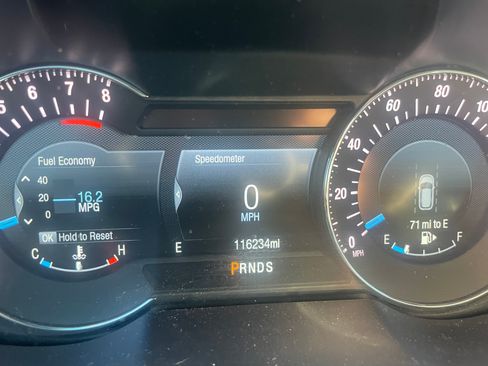 Used 2017 Ford Explorer Platinum image 12