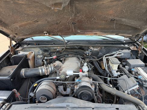 Used 2000 Chevrolet Silverado 2500 4x4 Crew Cab image 16