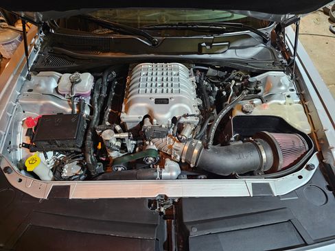 Used 2019 Dodge Challenger SRT Hellcat Redeye image 25