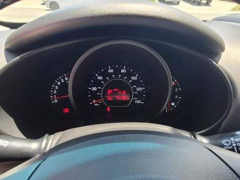 Used 2017 Kia Soul + w/ Designer's Package FWD image 20