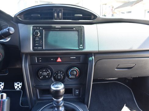 Used 2015 Subaru BRZ Premium RWD image 18