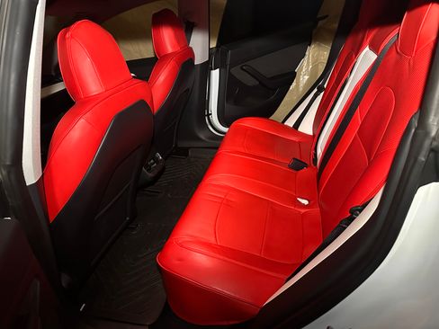 Used 2023 Tesla Model 3 Performance image 16