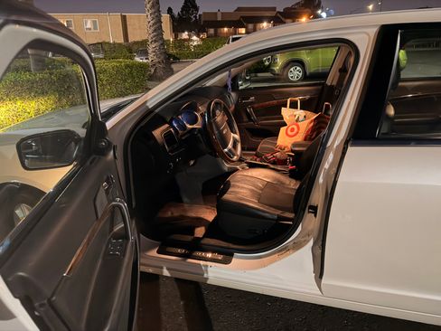 Used 2012 Lincoln MKZ image 9