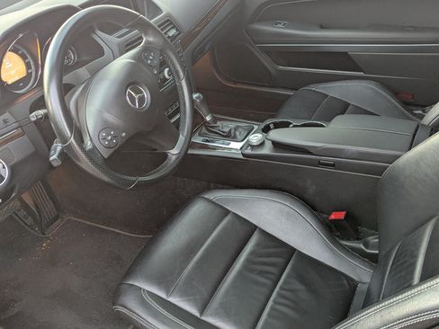 Used 2011 Mercedes-Benz E 350 Coupe image 4