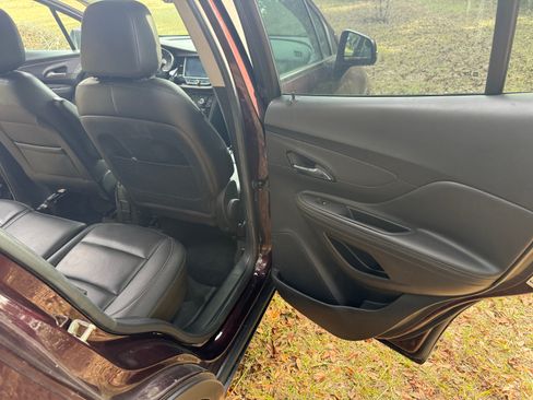 Used 2017 Buick Encore Essence image 9