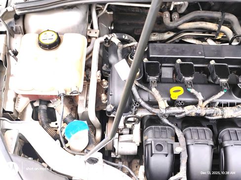 Used 2012 Ford Focus SE FWD image 9