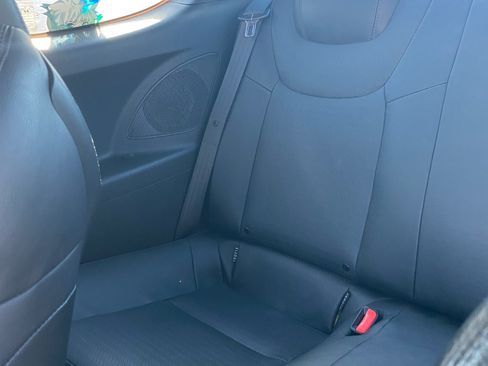 Used 2014 Hyundai Genesis 3.8 image 16