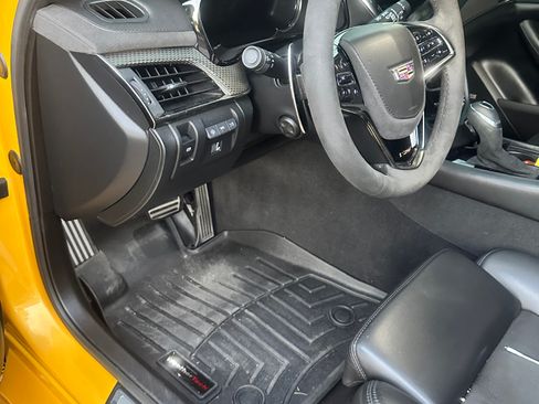 Used 2017 Cadillac CTS Luxury w/ Luxury Package image 5