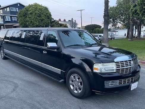 Used 2008 Lincoln Navigator L 2WD image 8