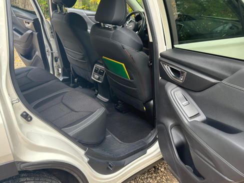 Used 2019 Subaru Forester Premium image 16