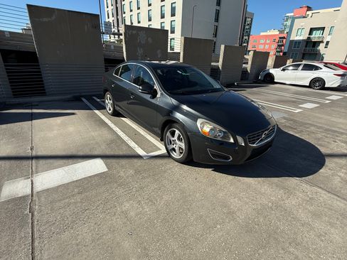 Used 2013 Volvo S60 T5 image 16