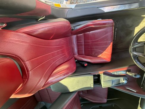 Used 2018 Lexus LC 500 Coupe w/ Touring Package image 11