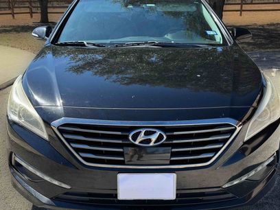 Used 2015 Hyundai Sonata Limited w/ Option Group 06