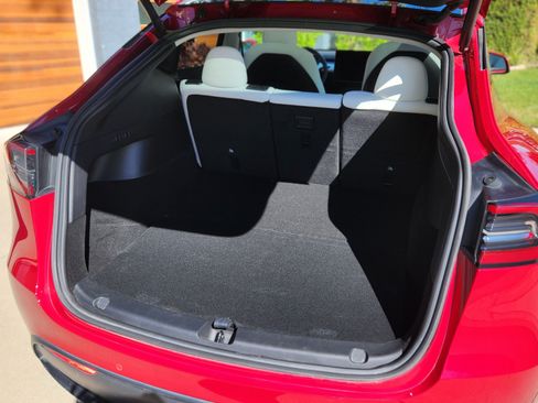 Used 2022 Tesla Model Y Performance image 20