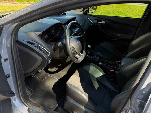 Used 2017 Ford Focus RS image 10