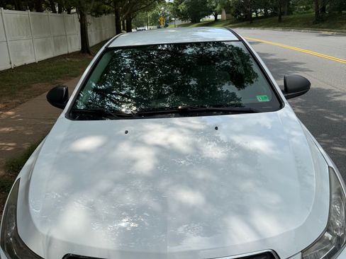 Used 2015 Chevrolet Cruze LS image 14