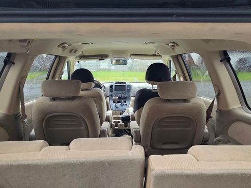 Used 2006 Kia Sedona LX image 9