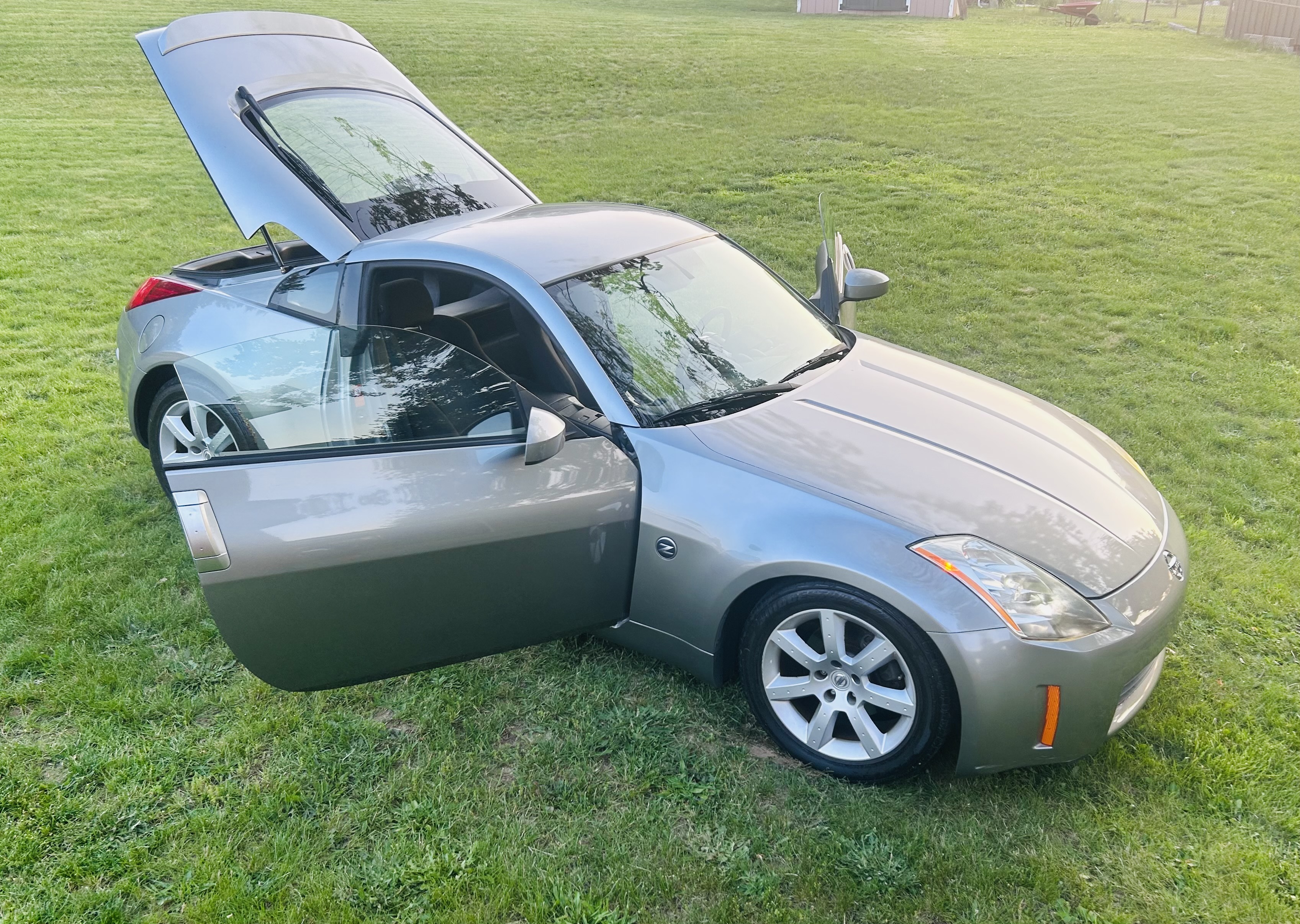 Used 2003 Nissan 350Z Enthusiast w/ Aerodynamics Pkg RWD image 19