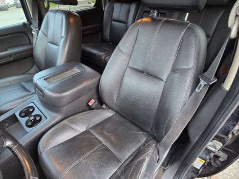 Used 2008 Chevrolet Silverado 1500 LTZ w/ Max Trailering Pack image 18