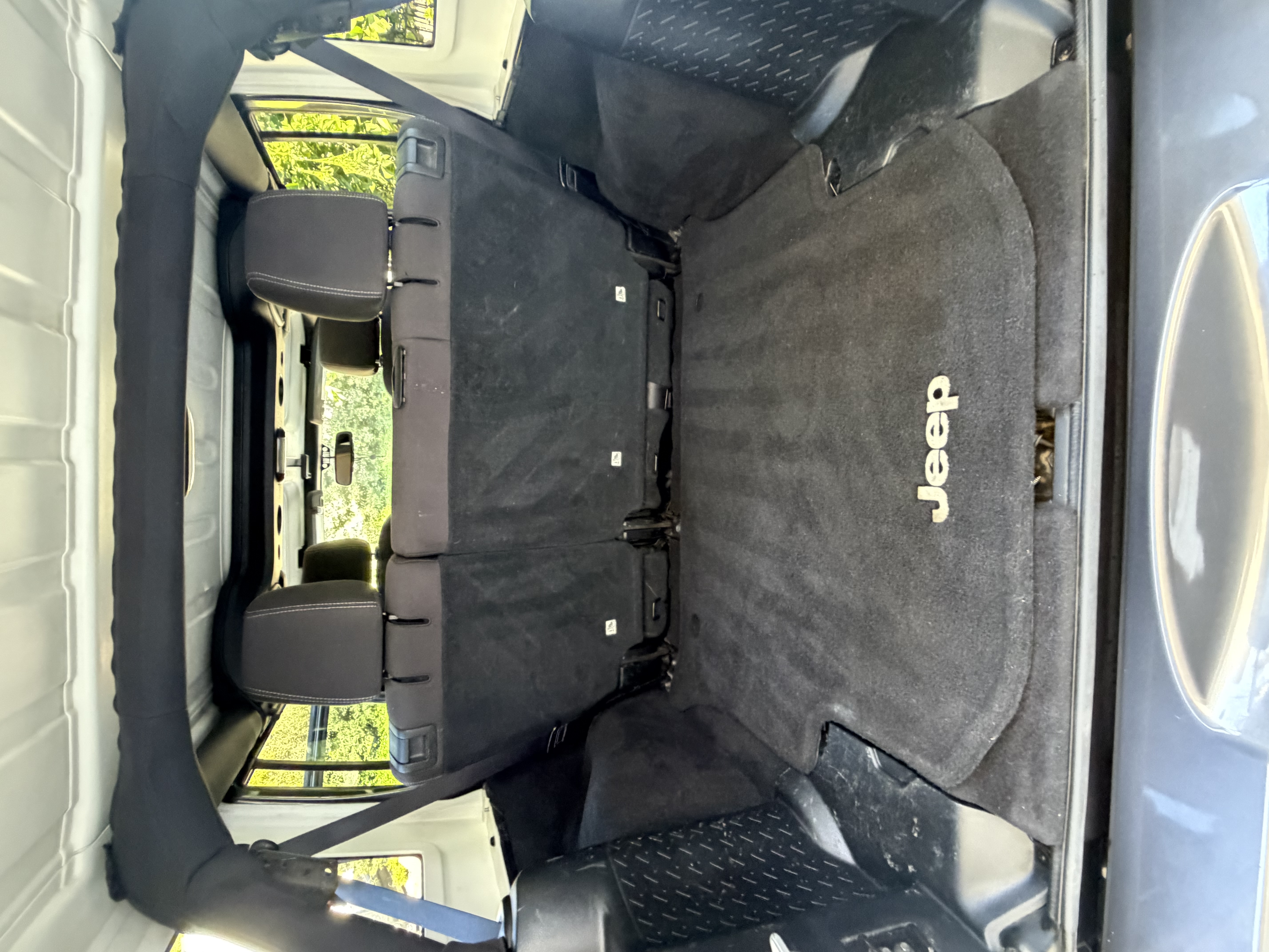 Used 2016 Jeep Wrangler Unlimited Sahara w/ Dual Top Group AWD/4WD image 21