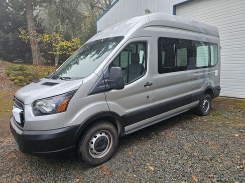 Used 2019 Ford Transit 250 148 High Roof image 4