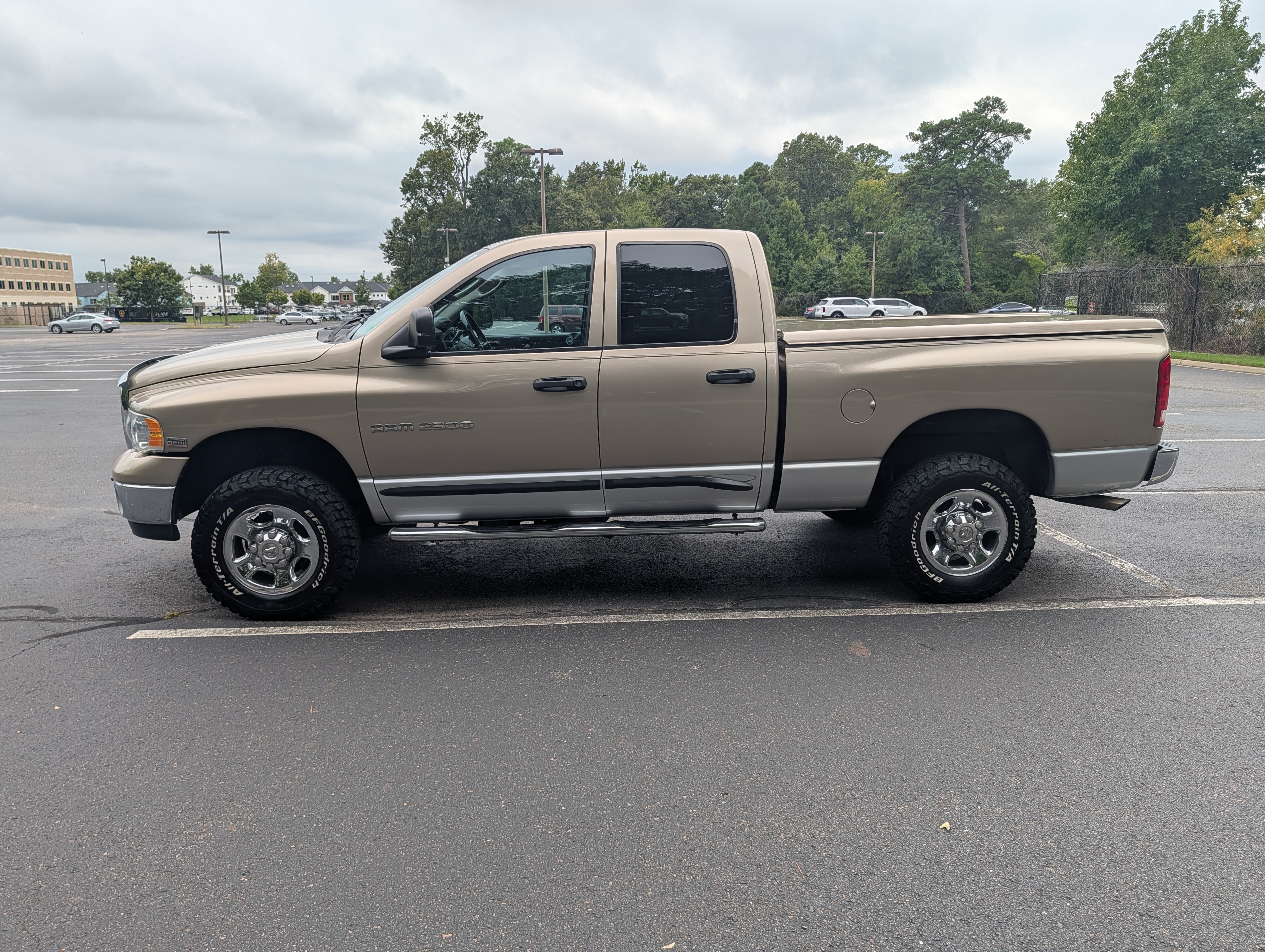 Used 2003 Dodge Ram 2500 Truck SLT AWD/4WD image 6