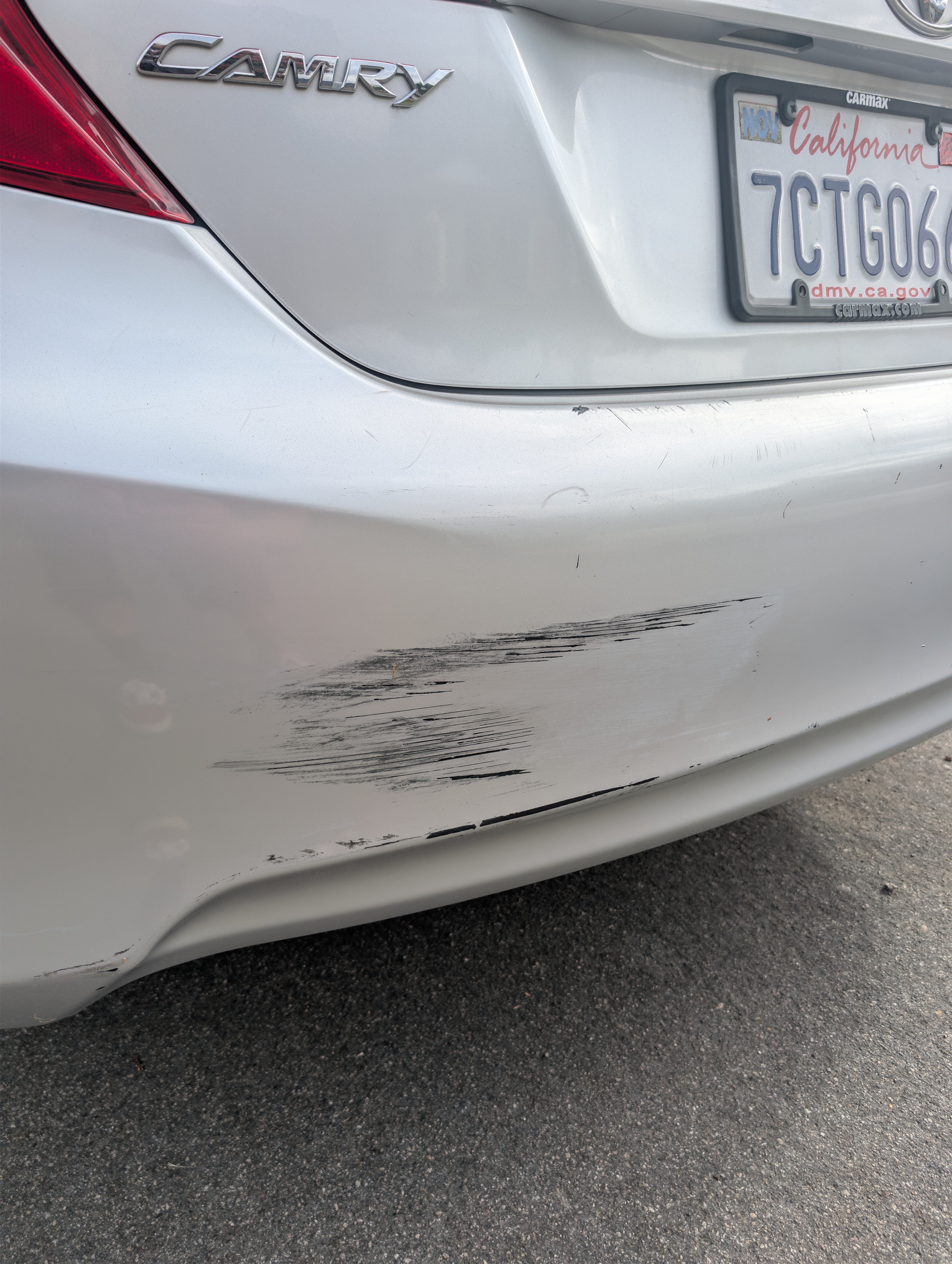 Used 2014 Toyota Camry LE FWD image 5