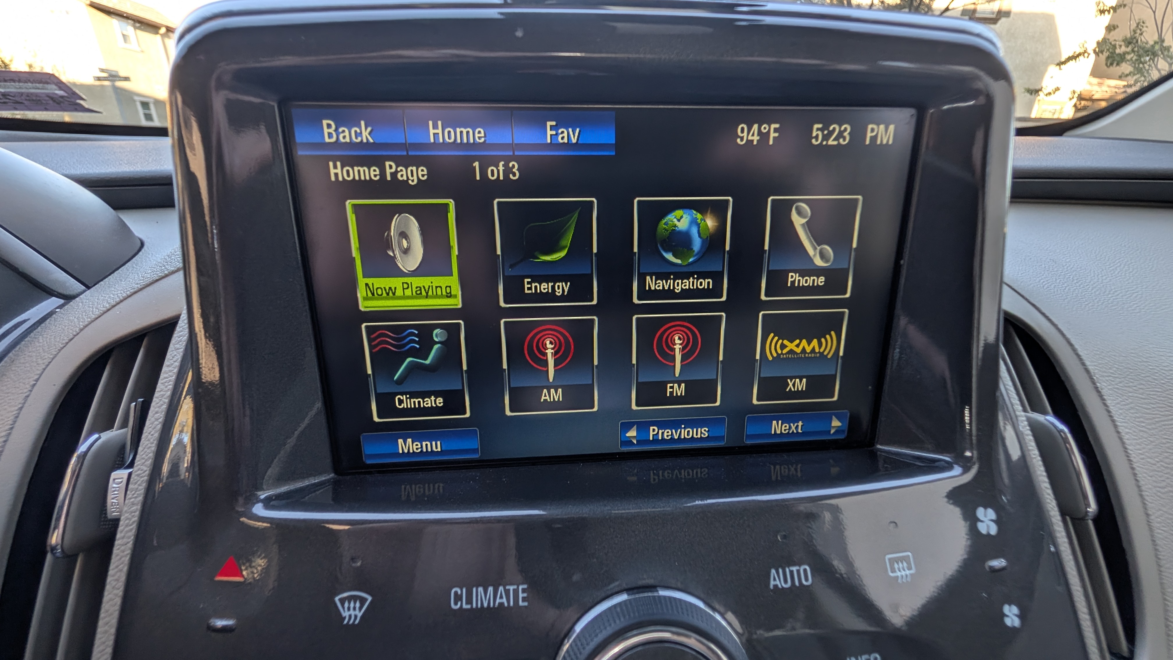 Used 2015 Chevrolet Volt Premium w/ Premium Trim Package FWD image 18