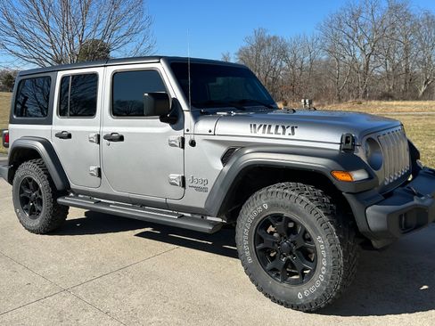 Used 2021 Jeep Wrangler Unlimited Sport image 1