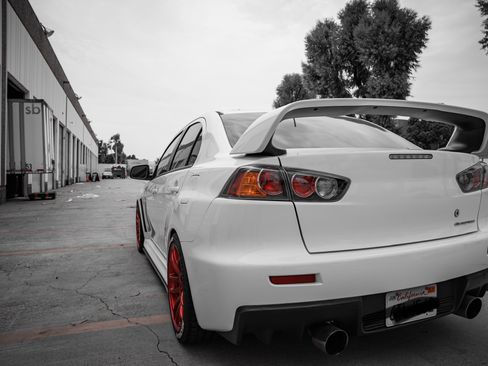 Used 2010 Mitsubishi Lancer Evolution GSR image 26