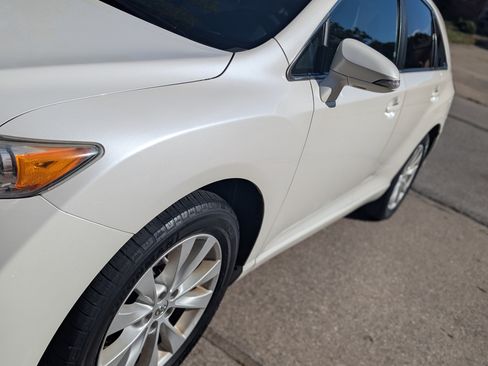 Used 2015 Toyota Venza LE image 10