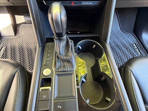 Used 2022 Volkswagen Atlas SE image 14