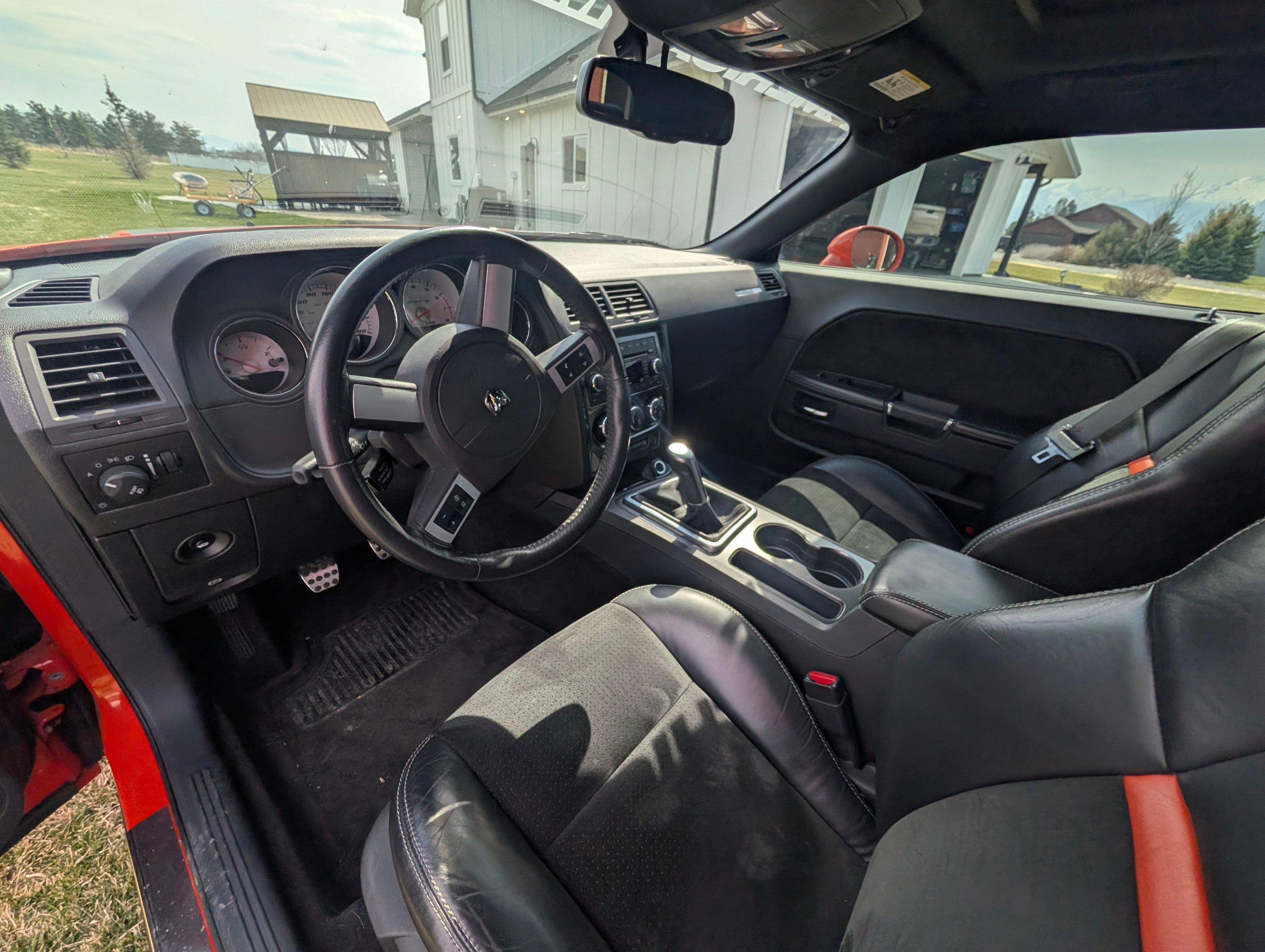 Used 2009 Dodge Challenger SRT8 w/ SRT Option Group II RWD image 13