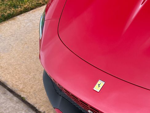 Used 2021 Ferrari Roma image 10