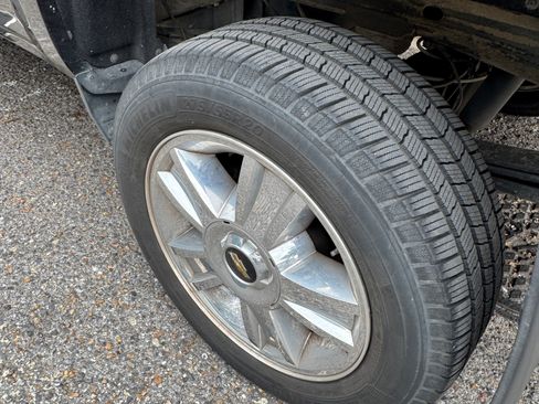 Used 2018 Chevrolet Silverado 1500 LT w/ All Star Edition RWD image 18