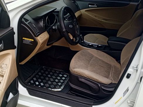 Used 2012 Hyundai Sonata GLS image 9