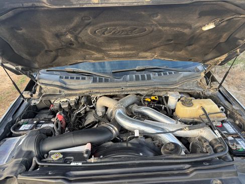 Used 2018 Ford F350 Lariat w/ Lariat Ultimate Package image 11